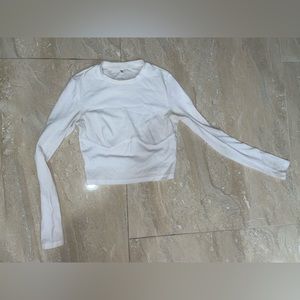 White long sleeve crop